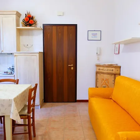 Apartment La Pace 02 *